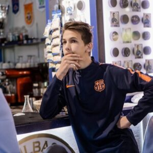 «Разумею, што цяпер нікуды не паступлю». Уладзіслаў Рымашэўскі пра палітычную прамову на выпускным «Разумею, што цяпер нікуды не паступлю». Уладзіслаў Рымашэўскі пра палітычную прамову на выпускным