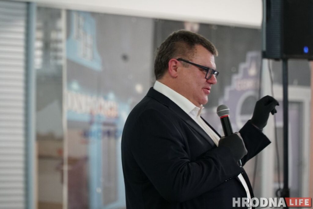 "Будуць сюрпрызы". У штабе Бабарыкі распавялі пра агітацыю і правядзенне рэферэндуму