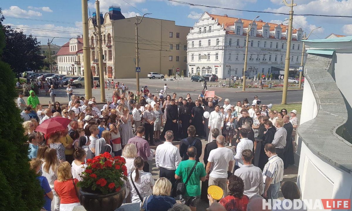 Верующие Гродно объединились в общем шествии против насилия
