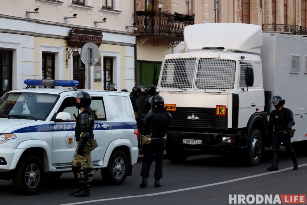 У Расіі сфарміравалі рэзерв сілавікоў "для дапамогі Беларусі пры неабходнасці" У Расіі сфарміравалі рэзерв сілавікоў "для дапамогі Беларусі пры неабходнасці"
