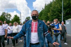 “Не абавязкова быць моцным”. Як гродзенцы ахоўвалі пікет Ціханоўскай і не толькі “Не абавязкова быць моцным”. Як гродзенцы ахоўвалі пікет Ціханоўскай і не толькі