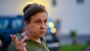 «Заткні еб🤬ло, с🤬ка». 55-гадовая гарадзенка пры затрыманьні ўкусіла амапаўку. Яе зьбілі, а цяпер завялі крымінальную справу «Заткні еб🤬ло, с🤬ка». 55-гадовая гарадзенка пры затрыманьні ўкусіла амапаўку. Яе зьбілі, а цяпер завялі крымінальную справу