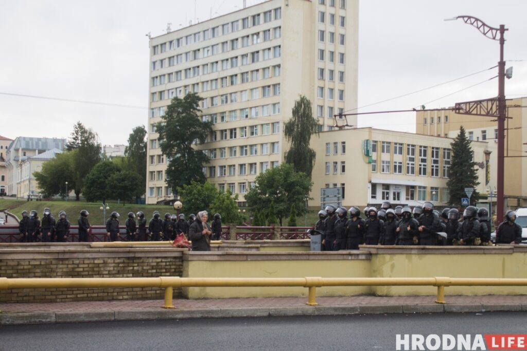 У Гродне завялі крымінальныя справы за пагрозы на адрас настаўнікаў і сілавікоў У Гродне завялі крымінальныя справы за пагрозы на адрас настаўнікаў і сілавікоў