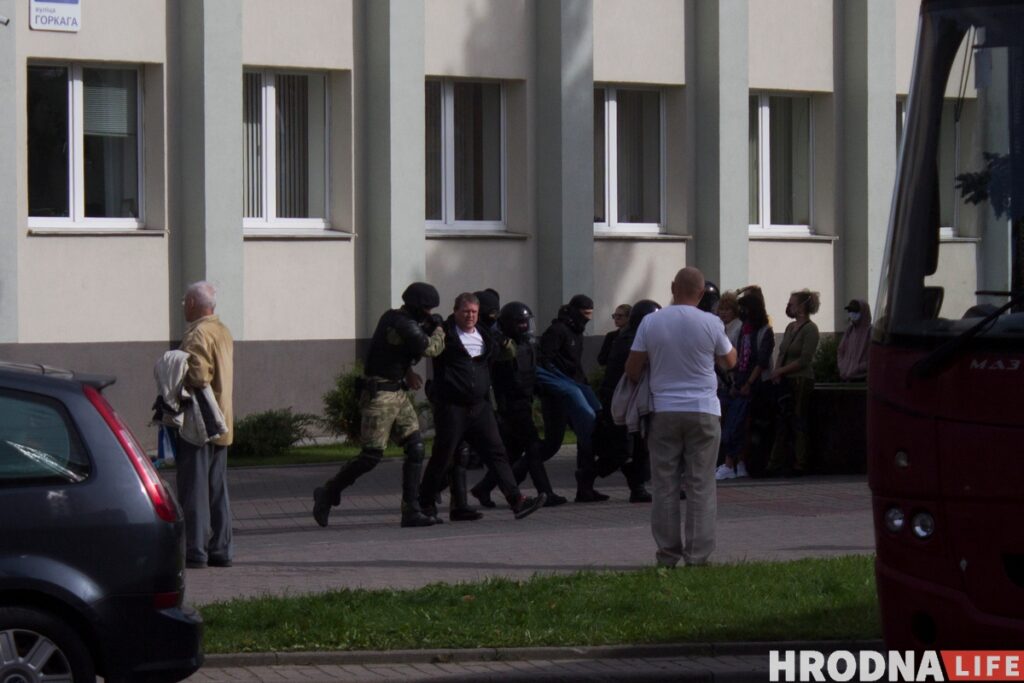 «30% — гэта сілавікі». Хто звяртаецца па дапамогу фондаў беларускай салідарнасьці і як яны працуюць «30% — гэта сілавікі». Хто звяртаецца па дапамогу фондаў беларускай салідарнасьці і як яны працуюць