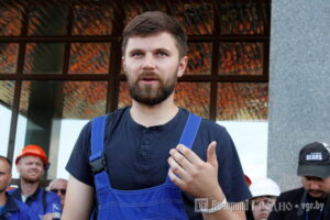 "Дапамогі больш, чым тых, хто па яе звяртаецца". Кіраўнік страйкаму "Гродна Азот" распавёў аб пратэстах і рызыках "Дапамогі больш, чым тых, хто па яе звяртаецца". Кіраўнік страйкаму "Гродна Азот" распавёў аб пратэстах і рызыках