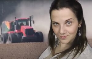 Акторы закрытага тэатра запісалі кліп-пародыю  "Шчучыншчына". Выглядае вельмі натуральна Акторы закрытага тэатра запісалі кліп-пародыю  "Шчучыншчына". Выглядае вельмі натуральна