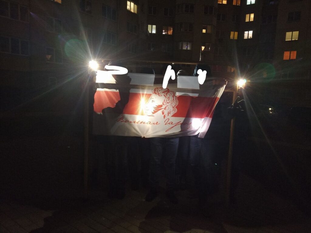 На дваровым чаяванні ў Гродне затрымалі 17 чалавек. Што кажа міліцыя На дваровым чаяванні ў Гродне затрымалі 17 чалавек. Што кажа міліцыя