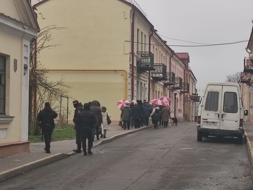 Гродзенскія пенсіянеры выйшлі на Марш мудрасці