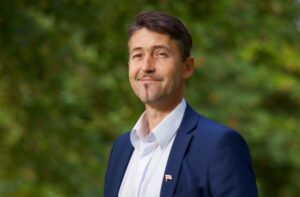 Актывіста з Бярозаўкі Вітольда Ашурка асудзілі на 5 гадоў калоніі агульнага рэжыму Актывіста з Бярозаўкі Вітольда Ашурка асудзілі на 5 гадоў калоніі агульнага рэжыму