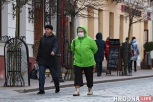 "Аптавікі паднялі кошты, за імі - пастаўшчыкі". У Гродне праз санкцыі даражэюць аўтазапчасткі і абслугоўванне "Аптавікі паднялі кошты, за імі - пастаўшчыкі". У Гродне праз санкцыі даражэюць аўтазапчасткі і абслугоўванне