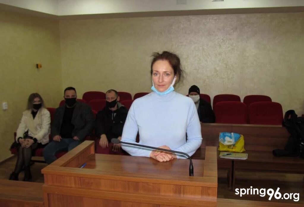 У Слоніме за абразу супрацоўніка міліцыі судзяць маці ў дэкрэце У Слоніме за абразу супрацоўніка міліцыі судзяць маці ў дэкрэце