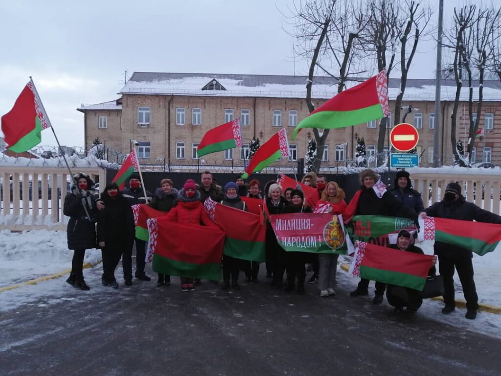 «Закон адзіны для ўсіх». Ці можна праводзіць пікеты ў Гродне кожную нядзелю? Пикет на улице Красноармейской. Фото из архива Светланы Варяницы / пикеты, митинги, массовые мероприятия
