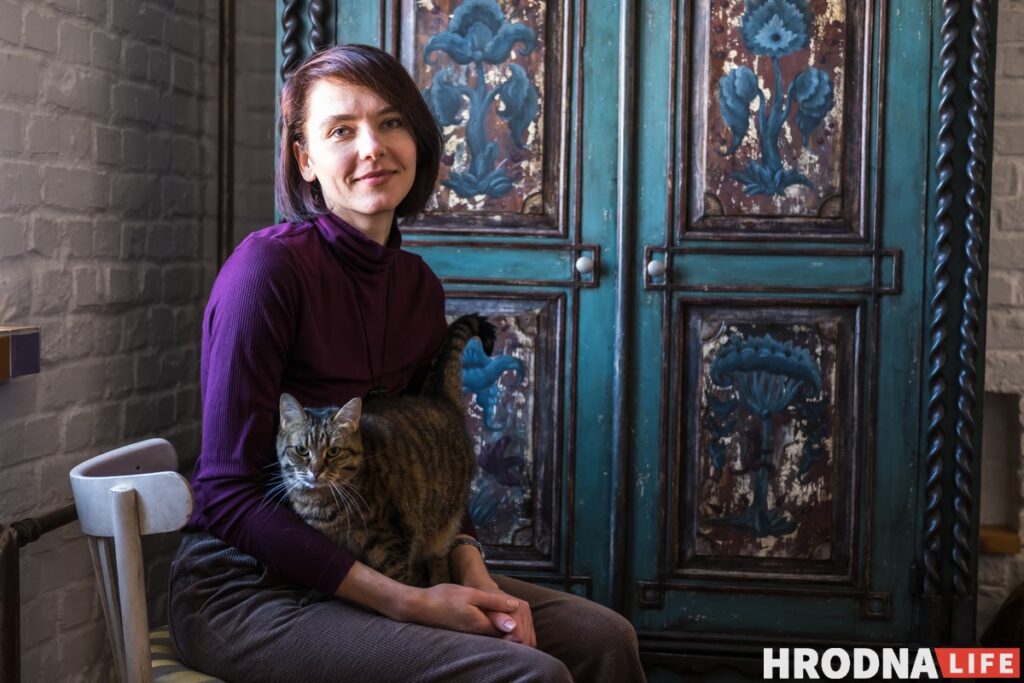 «Сталинка» и кошки на чемоданах. Декоратор из Гродно – о высоких потолках и рассветах тихого центра «Сталинка» и кошки на чемоданах. Декоратор из Гродно – о высоких потолках и рассветах тихого центра