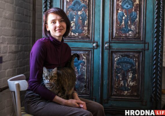 «Сталинка» и кошки на чемоданах. Декоратор из Гродно — о высоких потолках и рассветах тихого центра «Сталинка» и кошки на чемоданах. Декоратор из Гродно — о высоких потолках и рассветах тихого центра