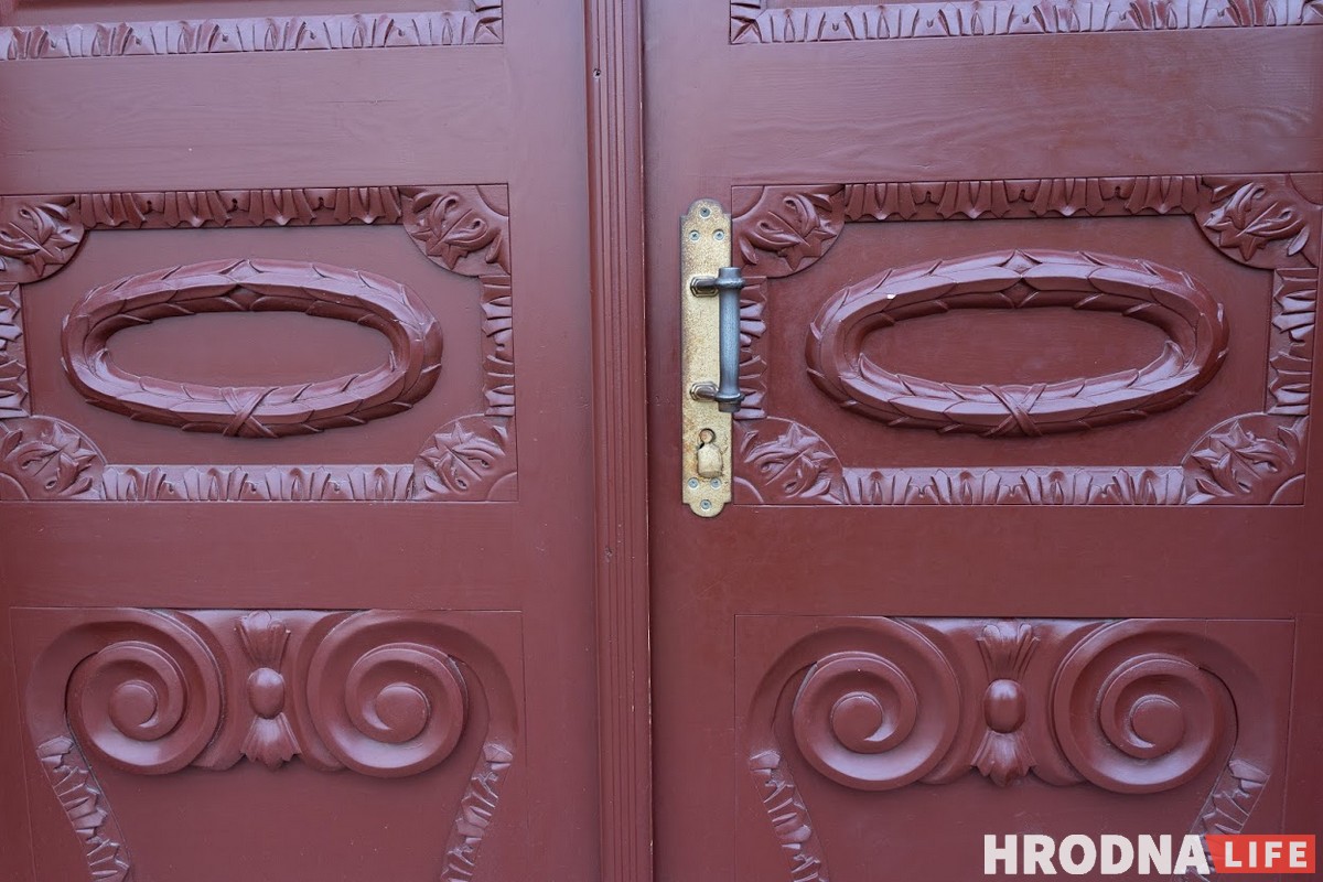 Таямніцы без замкоў. 7 гісторый, схаваных за дзвярыма гістарычных будынкаў Гродна