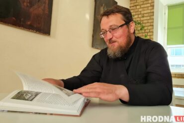 &laquo;З&nbsp;падзякаю, што прывялі да&nbsp;беларушчыны&raquo;. Святар з&nbsp;Гродна напісаў кнігу пра вёску Накрышкі і мясцовую парафію