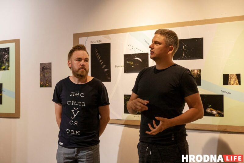 "Сувязь са спадарожнікамі страчана". Аляксандр Саенка - аб новай выставе, "падводным плаванні" і прывіднай надзеі "Сувязь са спадарожнікамі страчана". Аляксандр Саенка - аб новай выставе, "падводным плаванні" і прывіднай надзеі