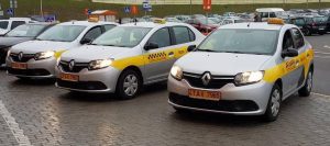 Больш за 100 чалавек гатовыя ўзяць на "Белкард". Якія вакансіі прапануюць украінцам у Гродне яндекс такси