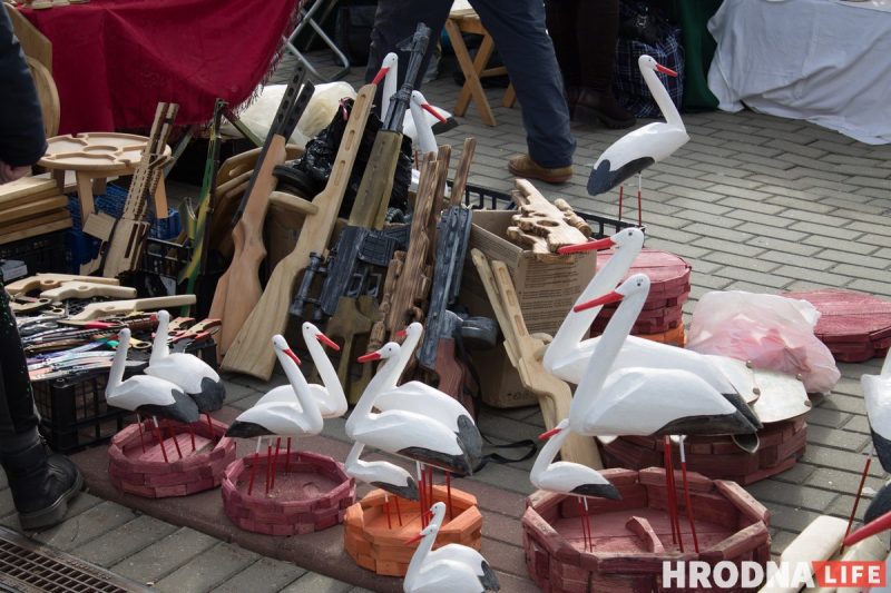 Песні на трох мовах, рамесная выстава і шашлыкі з блінамі. У Гродне прайшлі Казюкі і Масленіца Песні на трох мовах, рамесная выстава і шашлыкі з блінамі. У Гродне прайшлі Казюкі і Масленіца