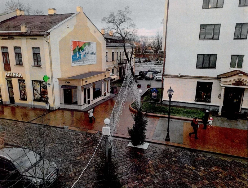 Кіёск мясакамбіната на Ажэшка зменіцца да непазнавальнасці: замест малюсенькай будкі з'явіцца вялікі і зручны павільён Кіёск мясакамбіната на Ажэшка зменіцца да непазнавальнасці: замест малюсенькай будкі з'явіцца вялікі і зручны павільён