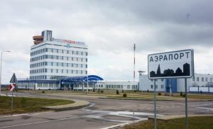 Больш за 1000 “зайцаў” за месяц: як у Гродне плануюць паляпшаць сістэму аплаты за праезд? Гродзенскі аэрапорт.