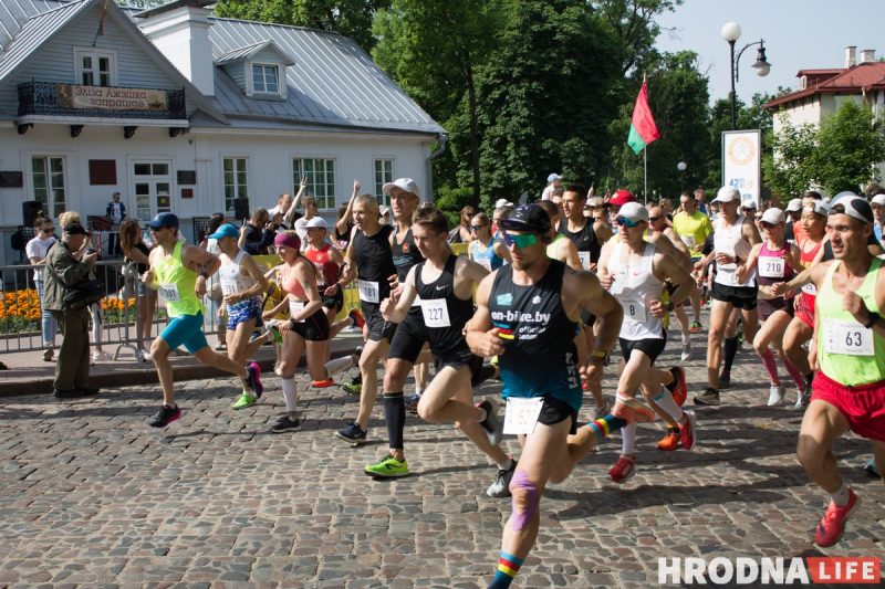 “Гарадзенская Вандроўка - 2022”: пяты раз прабеглі вуліцамі Гродна Гарадзенская вандроука - 2022