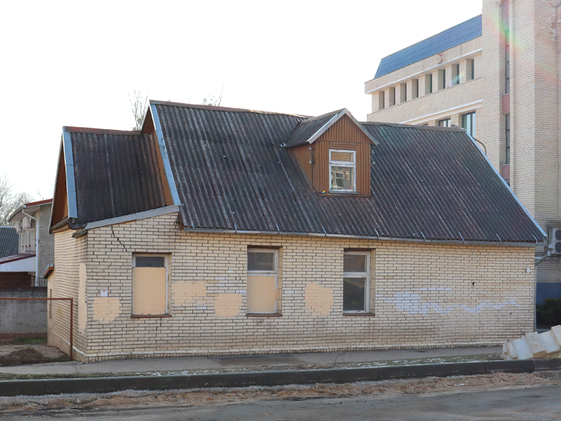 Бывшая поликлиника на ул. Мицкевича, 5 в Гродно. Фото: gcn.by