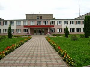 У Карэлічах закрылі будаўнічы ліцэй. Гэта была адзіная ўстанова прафесійна-тэхнічнай адукацыі ў раёне У Карэлічах закрылі будаўнічы ліцэй. Гэта была адзіная ўстанова прафесійна-тэхнічнай адукацыі ў раёне