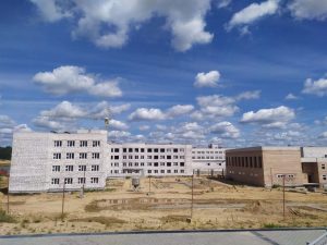 Адкрыццё школы ў Грандзічах адкладаюць. Яе не дабудавалі праз недахоп грошай Адкрыццё школы ў Грандзічах адкладаюць. Яе не дабудавалі праз недахоп грошай