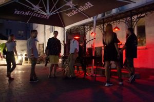 “Зробім восень цёплай разам". Крама “Лёля” абвяшчае конкурс работ з воўны