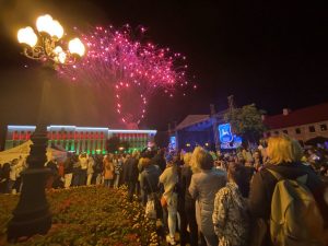 У Гродне адсвяткавалі Дзень горада. Што адбывалася ў цэнтры фейерверк салют день города гродно 2022
