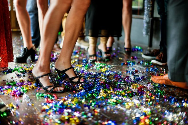 Новы год ва ўстановах Гродна: што прапануюць бары і рэстараны горада новый год танцы празник корпоратив