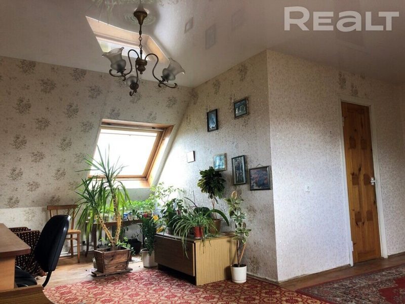 Квартира на Поповича 48