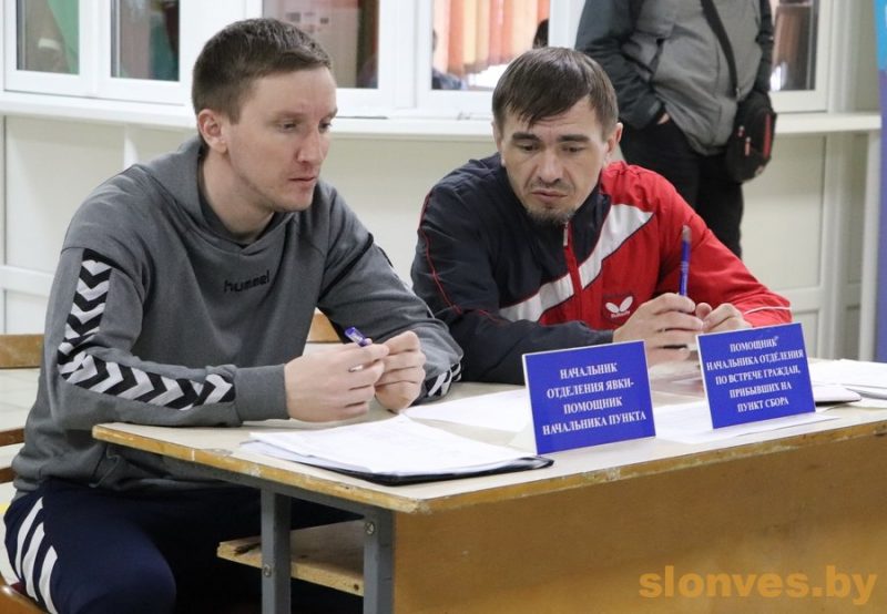 У Гродзенскай вобласці абвясцілі зборы. За няяўку могуць асудзіць - ёсць прэцэдэнты Ваенкамат у Слоніме