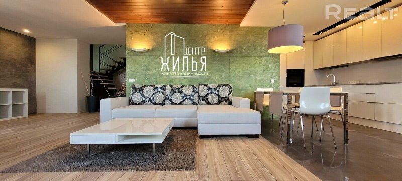 Нерухомасць тыдня: купіць кватэру з відам на цэнтр Гродна - з чатырма гаўбцамі і трыма санвузламі Кватэра на Дзяржынскага. Фота: realt.by