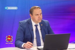 Аднаўленне Фары Вітаўта - “блюзнерства”, а лёс гасцініцы “Гродна” вырашаць у Кітаі. Што Уладзімір Каранік сказаў падчас прамога эфіру Уладзімір Каранік