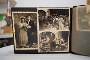 Вяселле ў час акупацыі: вясельныя фотаздымкі гродзенцаў часоў вайны паказаў Руслан Кулевіч Вяселле ў Гродне 1944 год