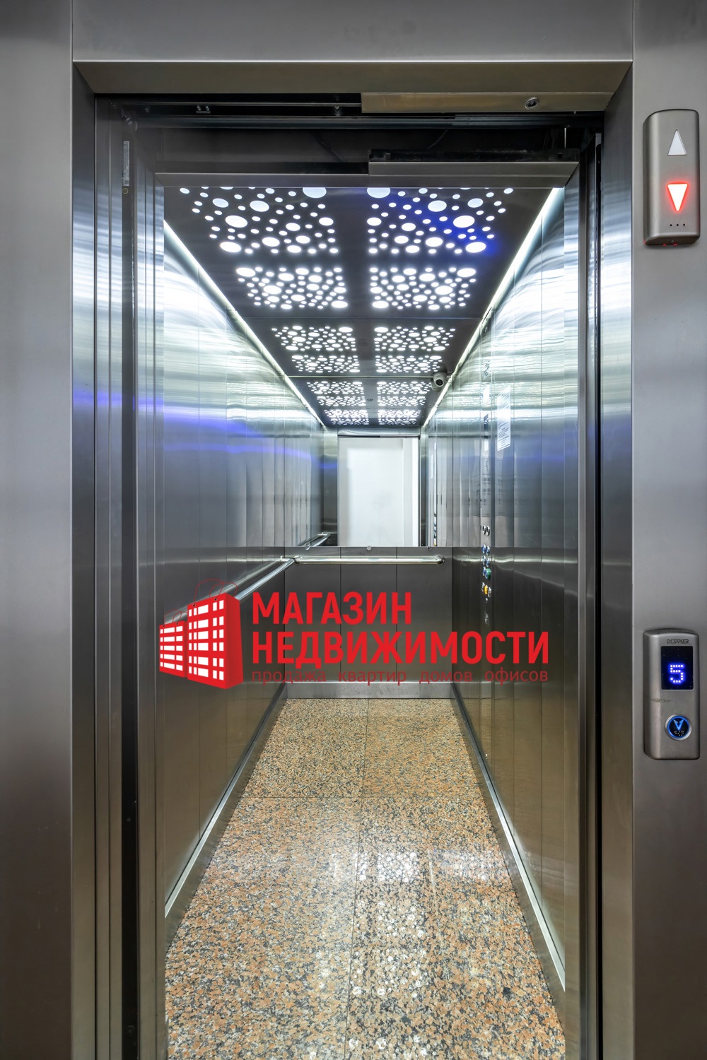  Ліфт дома на вул. Будзёнага 28 