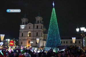 Глядзіце, якія ялінкі запалілі ў абласных цэнтрах Беларусі. Якая вам падабаецца найбольш? Навагодняя елка ў Гродне