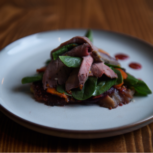 Беларусы за мяжой гатуюць нацыянальныя стравы: топ-5 рэцэптаў ад шэф-кухараў да святаў «Закуска Ду**на-Марцінкевіча»