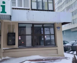 З турыстычнага цэнтра ў Гродне знікла шыльда, якой абуралася Бондарава Турыстычны цэнтр у Гродне з дэмантаванай шыльдай