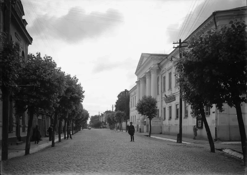 Свяцкі скарб, зніклы шпіц і іншыя гісторыі з Гродна 100 гадоў таму: пра што пісала мясцовая прэса ў 1924 Гродна ў міжваенны час. Вуліца Ажэшкі. Фота: Narodowe Archiwum Cyfrowe