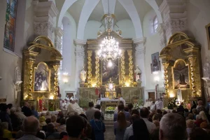 У гродзенскім пабрыгіцкім касцёле асвяцілі два новыя алтары (фота) Асвячэнне новых алтароў пабрыгіцкага касцёла