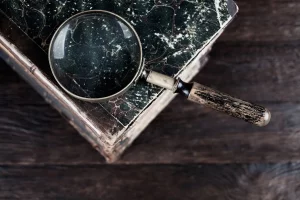 Кнігу пра гісторыю Заходняй Беларусі прызналі “экстрэмісцкай”. Яе аўтар — былы сілавік запрещенные в Беларуси книги