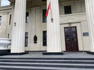 У Гродне з Новага замка прыбралі мемарыяльную шыльду Касцюшкі Уваход у Новы замак да таго, як знялі шыльду, прысвечаную паўстанню Касцюшкі