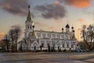 “Я знайшоў сябе ў працы з убогімі". Выпускнік Гродзенскай духоўнай семінарыі пра місію ў Бразіліі Праваслаўны сабор у Гродне. Фота: iStock