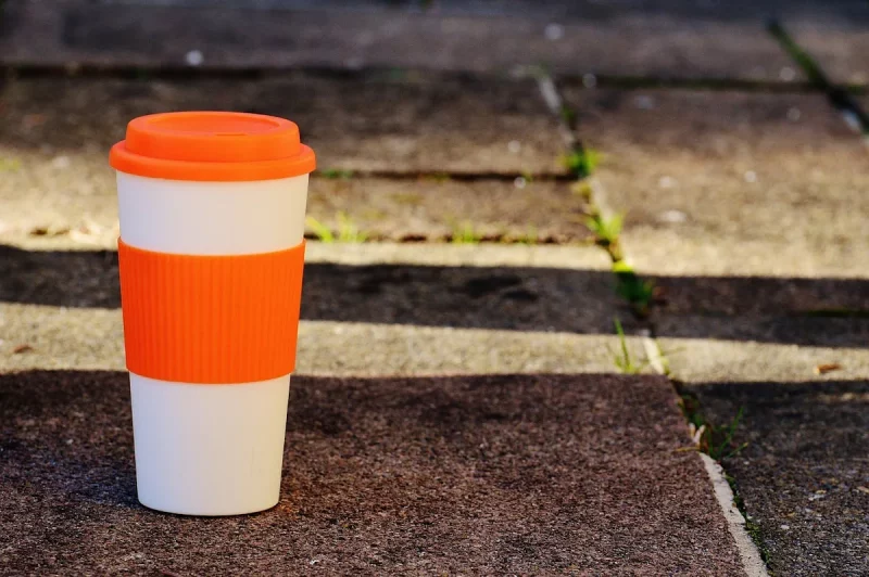 Кава ў шматразовым кубку гэта экалагічная звычка.