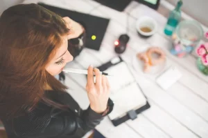 Якія вакансіі прапануюць у Гродне без вопыту работы да 21 года? Праца. Ілюстрацыйнае фота pixabay.com