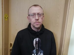 Праваабаронцу з Гродна завочна асудзілі па трох артыкулах. Па справе праходзілі скрыншоты блога Уладзімір Хільмановіч.