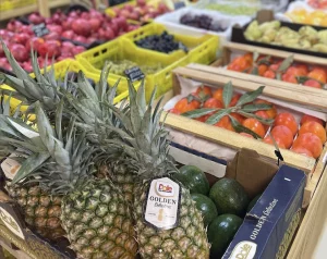 У Гродне з’явіўся “Фруктовы буцік” — там прадаюць экзатычную садавіну і спецыі Асартымент "Фруктовага буціка" ў Гродне. Скрыншот з Instagram крамы